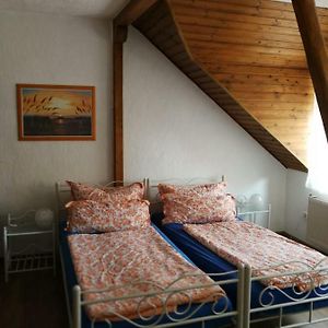 Familien-Zimmer mit Queensize-Bett